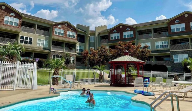 Wysteria Cove Condo-pools/dedicated slip/1st floor