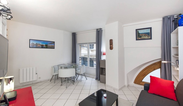 x - Charming studio in the Halles, near the Louvre, insurance included