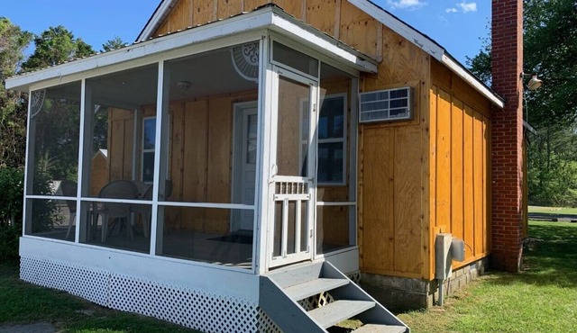 X-Large, 2Br Poolside Cabin! Perfect for Family Vacation!