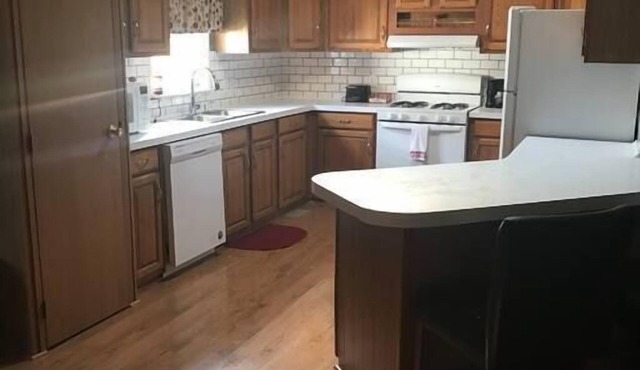 X Marks the Spot(Blue)1.5 miles from Holiday World