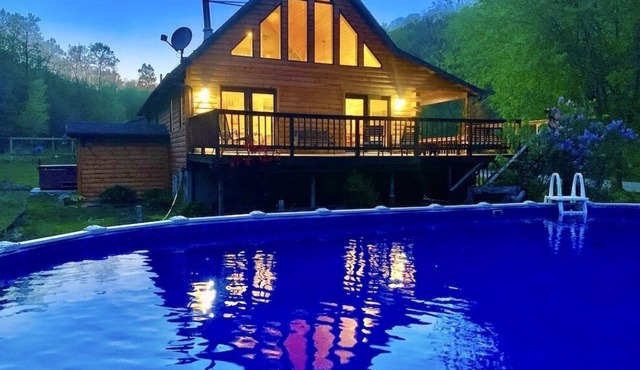 XL Cabin with Pool & Hot Tub Jacuzzi