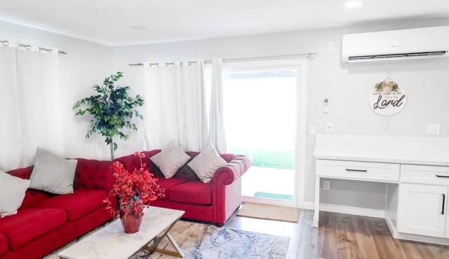 XLNC HOUSE Gillespie 2b1b 20 min to dtown/airport