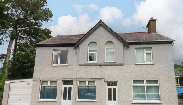 Y BERTH, family friendly, country holiday cottage in Llanberis