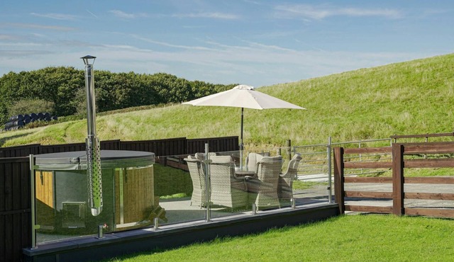 Y Beudy, Llandysul - Three Bedroom Cottage, Sleeps 6