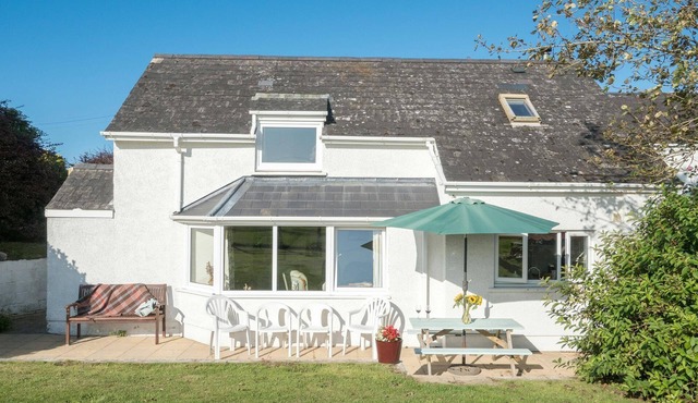 Y Bwthyn, Cardigan - Two Bedroom Cottage, Sleeps 4
