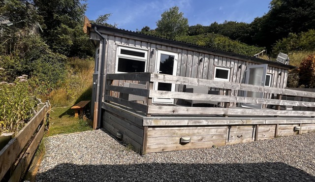 Y Caban - sleeps 4 guests in 2 bedrooms