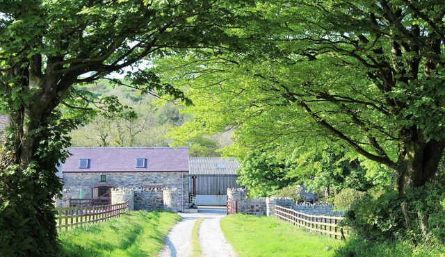 Y-Cartws Offers the Ideal Base whilst you spend your time Exploring West Wales.