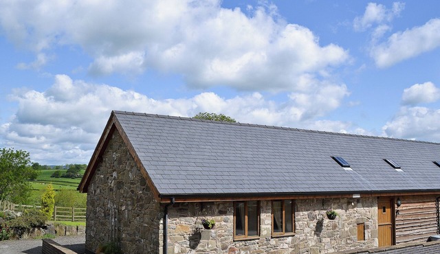 Y Dderwen at Brynglas Farm