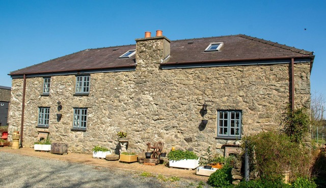 Y Fran - sleeps 6 guests in 2 bedrooms