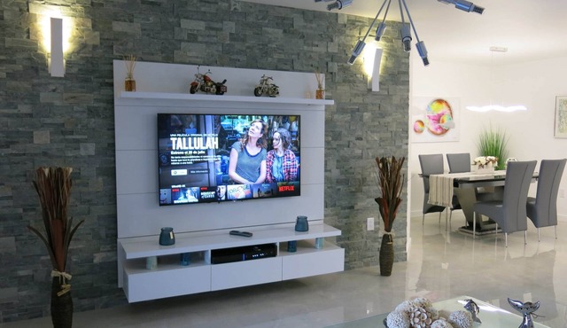 Yacht Club at Aventura 1 Bd 1 Bath