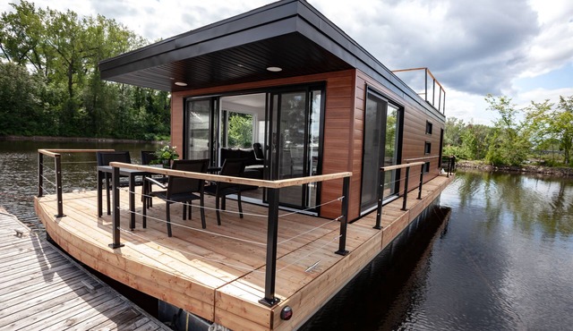 Yacht Club de Trois-Rivières 1 - Maison flottante
