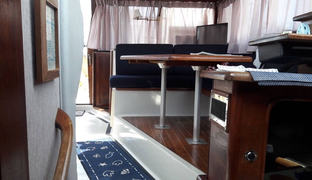 Yacht Rental 32ft Bayliner