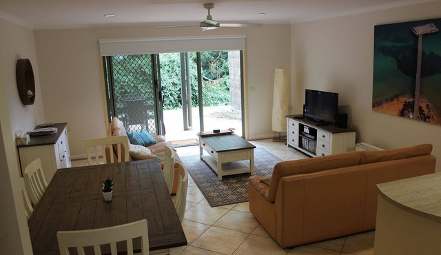 Yackataya at Cowes - Two Bedroom Villa, Sleeps 5