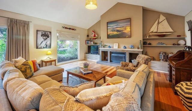 Yallambee: Magical Mudgee Garden Hideaway