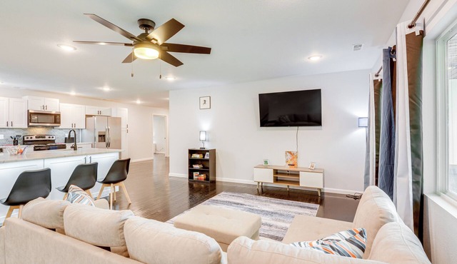 Yard w/Patio: Family-Friendly Home in Lamar!