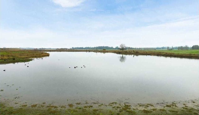 Yarra Valley Farmhouse Sunrise Deck Views