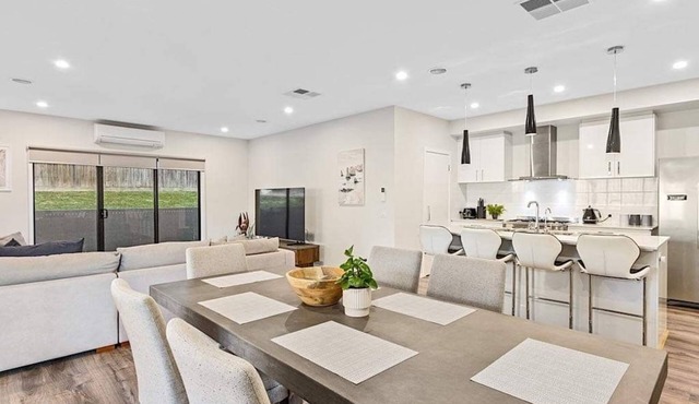 Yarra Valley on the Warburton Trail