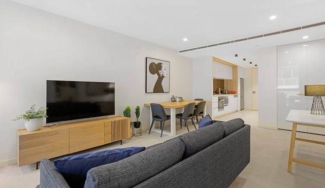 YARRA · YARRA Toorak Rd & Chapel St. Pool, Gym & Parking