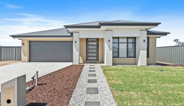 Yarrawonga Getaway, perfect for families and large groups!