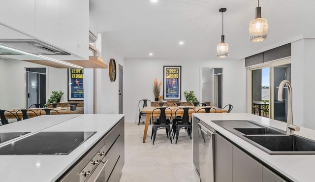 Yarrawonga Lakeside Apartment 43 - 4 Bedrooms