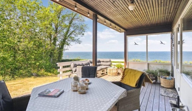 "Yasha" - 200m from the sea by Interhome