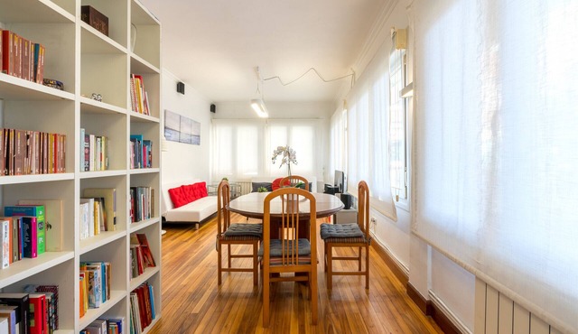 Ybarra apartment