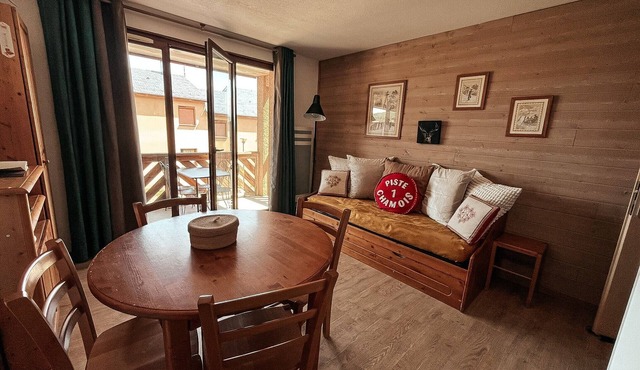 YCI 66, 2-Star Furnished Apartment - Les Angles