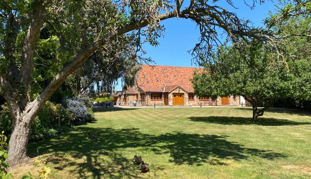 Ye Olde Plough House