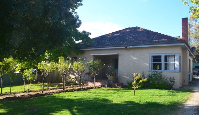 Yea Fig Tree House. Three bedroom plus study comfortable family home.