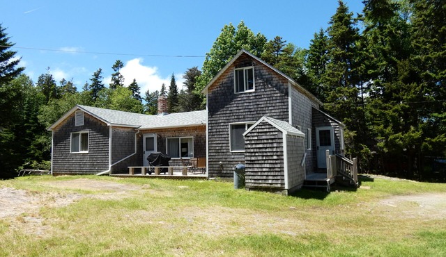 Year-round Acadia Escape for Remote Workers – Strong Wi-Fi & Serene Setting