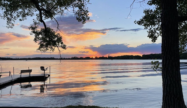 Year-round fun at lakefront cabin In Ottertail, MN!