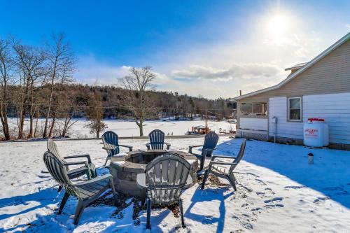 Year-Round Fun on Lake Sheridan! Home with Patio