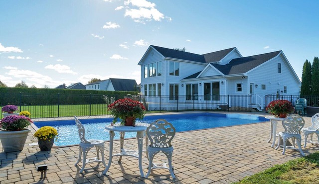 Year-Round Hamptons Home Near Beaches, Golf, Vineyards