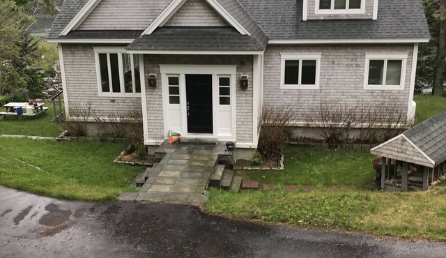 Year Round Ocean Front Home In Christmas Cove