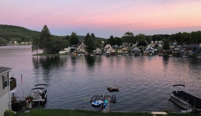 Year round, spacious, family friendly cottage with the best views on the lake!