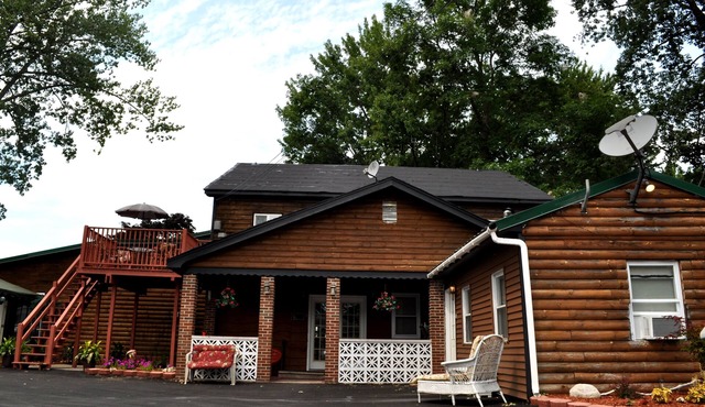 Year round Sylvan beach relaxation- The Palms