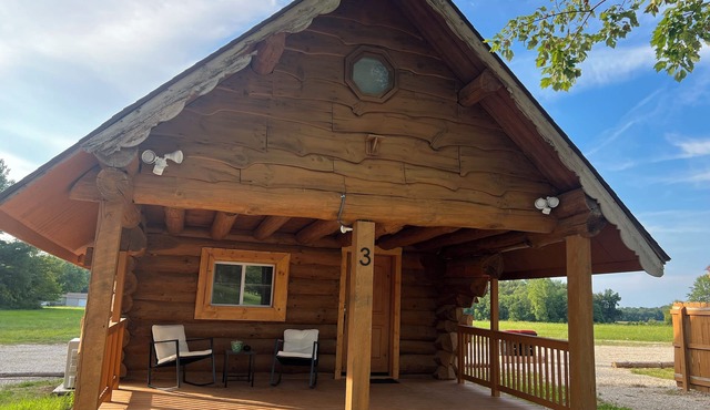 Yellow Banks Log Cabin With Waterfront Views