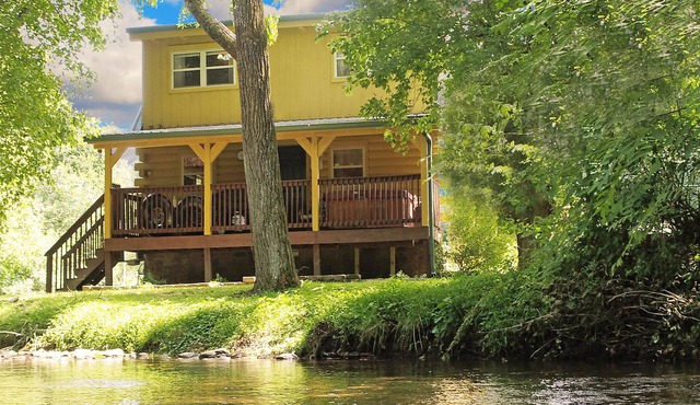 Yellow Cabin On The River 2 Bedroom Cabin by RedAwning