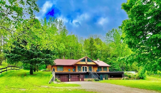 Yellow River Lodge with Pool & Hot Tub