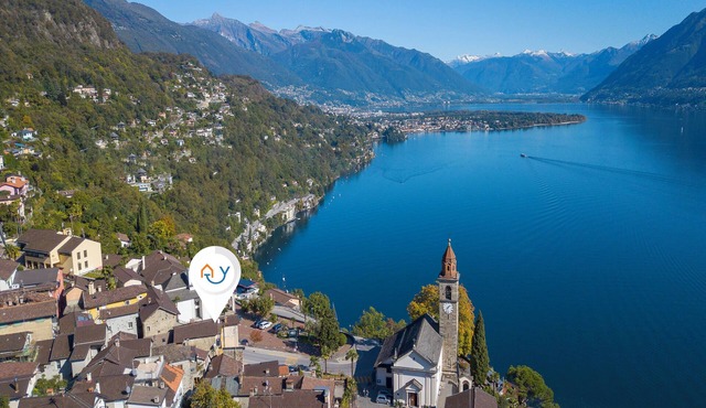 Yellow view apartment, Ronco sopra Ascona, Switzerland