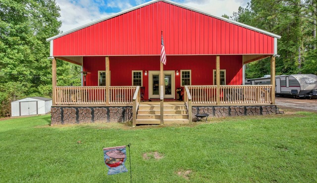 YellowCreek Cabin-A country Getaway 2-bdr cabin with AC, WiFi, Hunting, Fishing