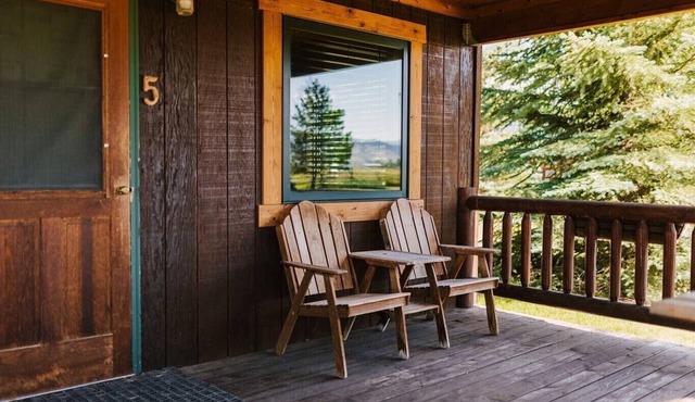 Yellowstone Cabin #5 at Gallatin Canyon Cabins