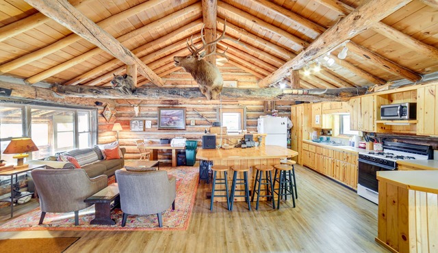 Yellowstone Cabin Getaway Near National Park
