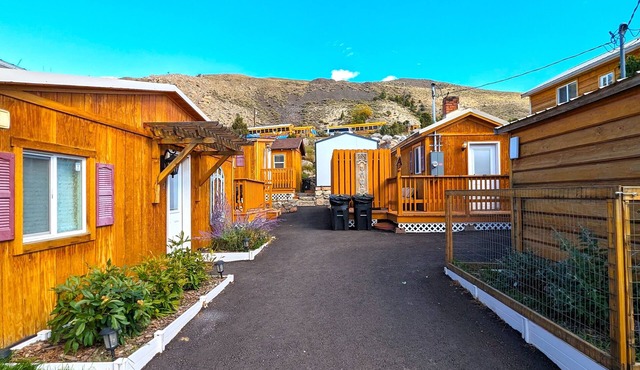 Yellowstone's Treasure Cabins