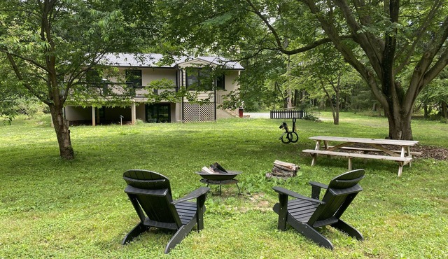 YELLOWWOOD COTTAGE - Private Outdoor Space Sophisticated Sunny Luxurious Indoor