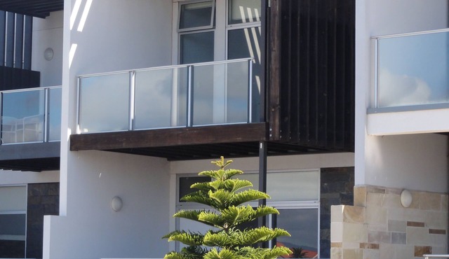 Yeltu: 3 bedroom, 2 bathroom Waterfront home