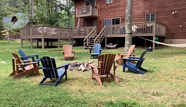 Yes Deer | Hot Tub, Near Local Fun!