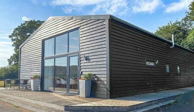 Yew Tree Barn - HW7737