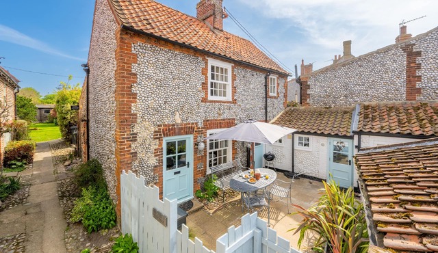 Yew Tree Cottage, Blakeney, Norfolk