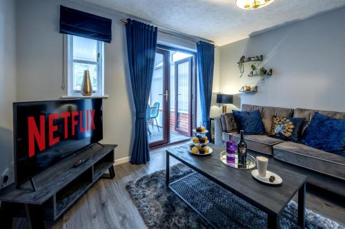 Yew Tree House Contractor/Family home Free Netflix Fast WiFi near Dudley/Birmingham